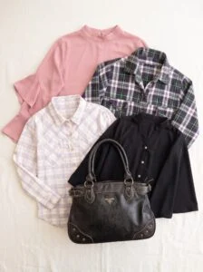 Bundling Tas Prada dan 4 Baju